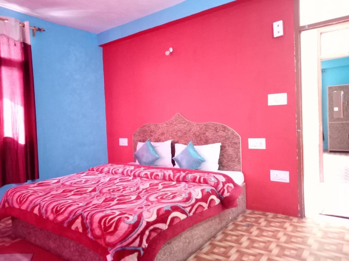 Non Stop Cafe Hostel & Stay Manāli Quarto foto