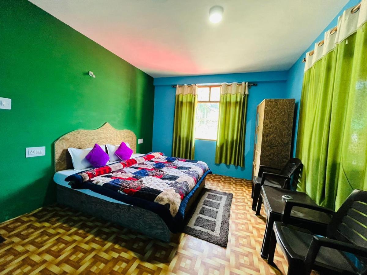 Non Stop Cafe Hostel & Stay Manāli Exterior foto